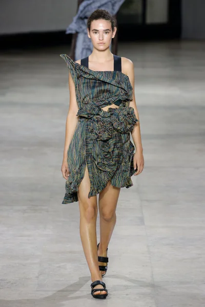 Look 30